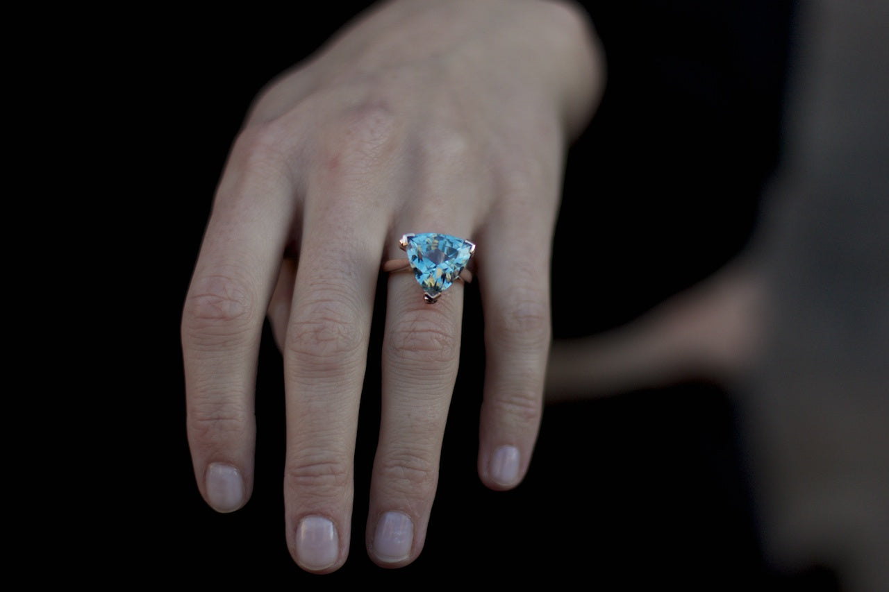 Patience_Jewellery_Bespoke_Blu-Grey_Topaz_Rose_Gold_Ring