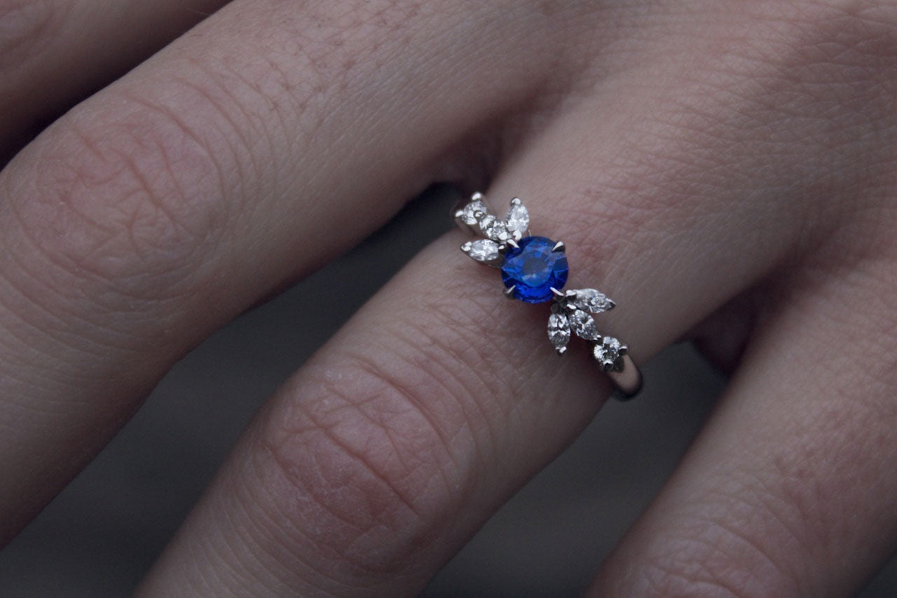 Patience_Jewellery_Bespoke_Engagement_Ring_Saphire_Diamonds_Platinum